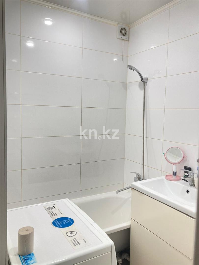 Продажа 3-комнатной квартиры, 63 м², ул. Дюсембекова в Караганде - фото 13