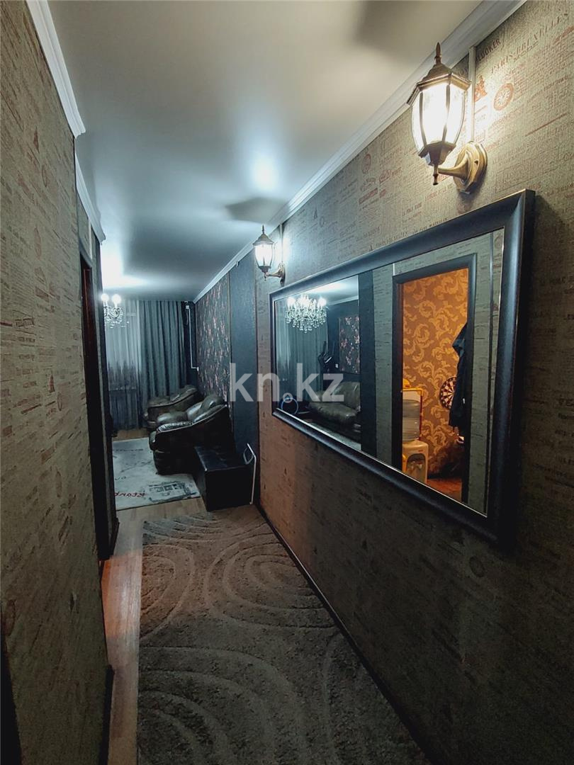 Продажа 3-комнатной квартиры, 54 м², мкр-н 14 в Караганде - фото 16