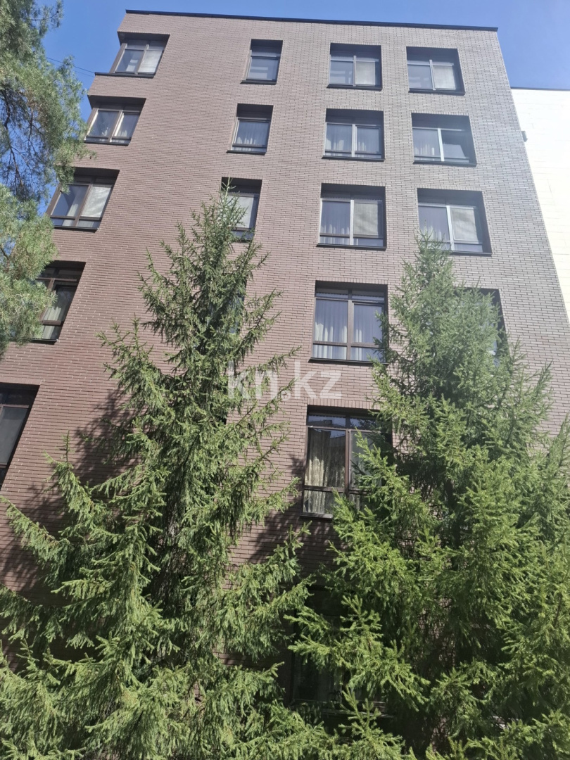 Аренда 3-комнатной квартиры, 130 м², ул. Рахмадиева в Алматы - фото 16