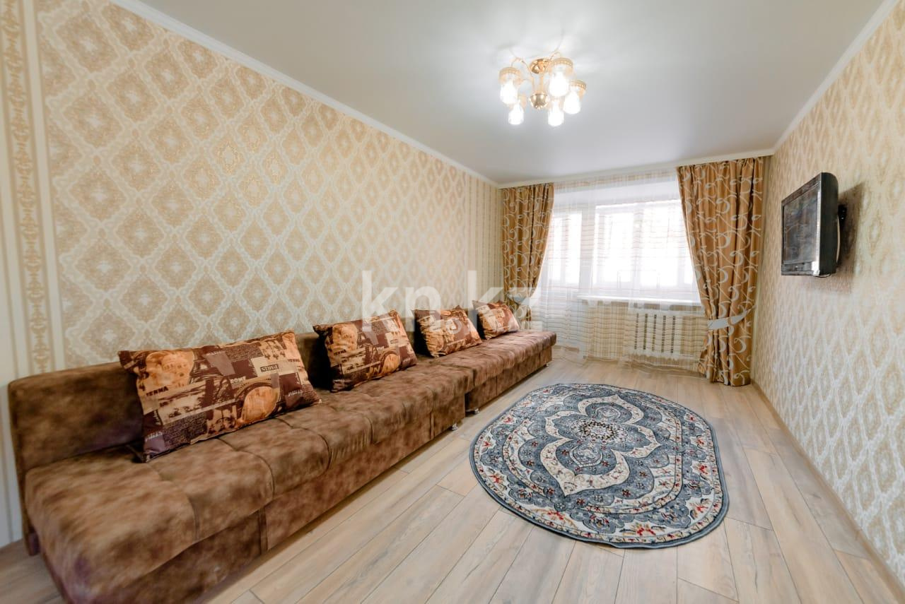 Аренда 2-комнатной квартиры посуточно, 50 м², пр. Бухар-жырау, дом  73/2 в Караганде