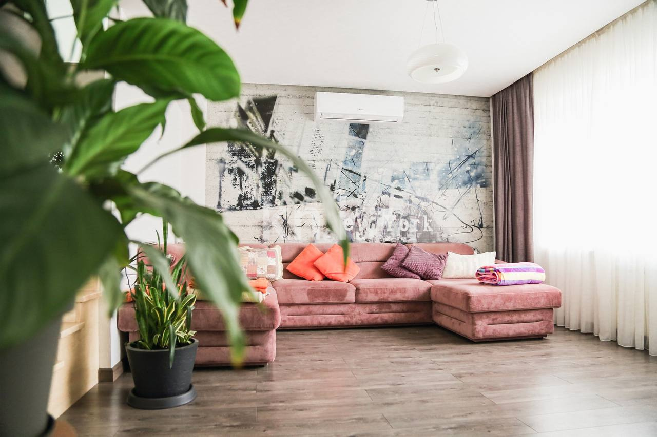 Продажа 6-комнатного дома, 239 м², ул. Басенова в Алматы