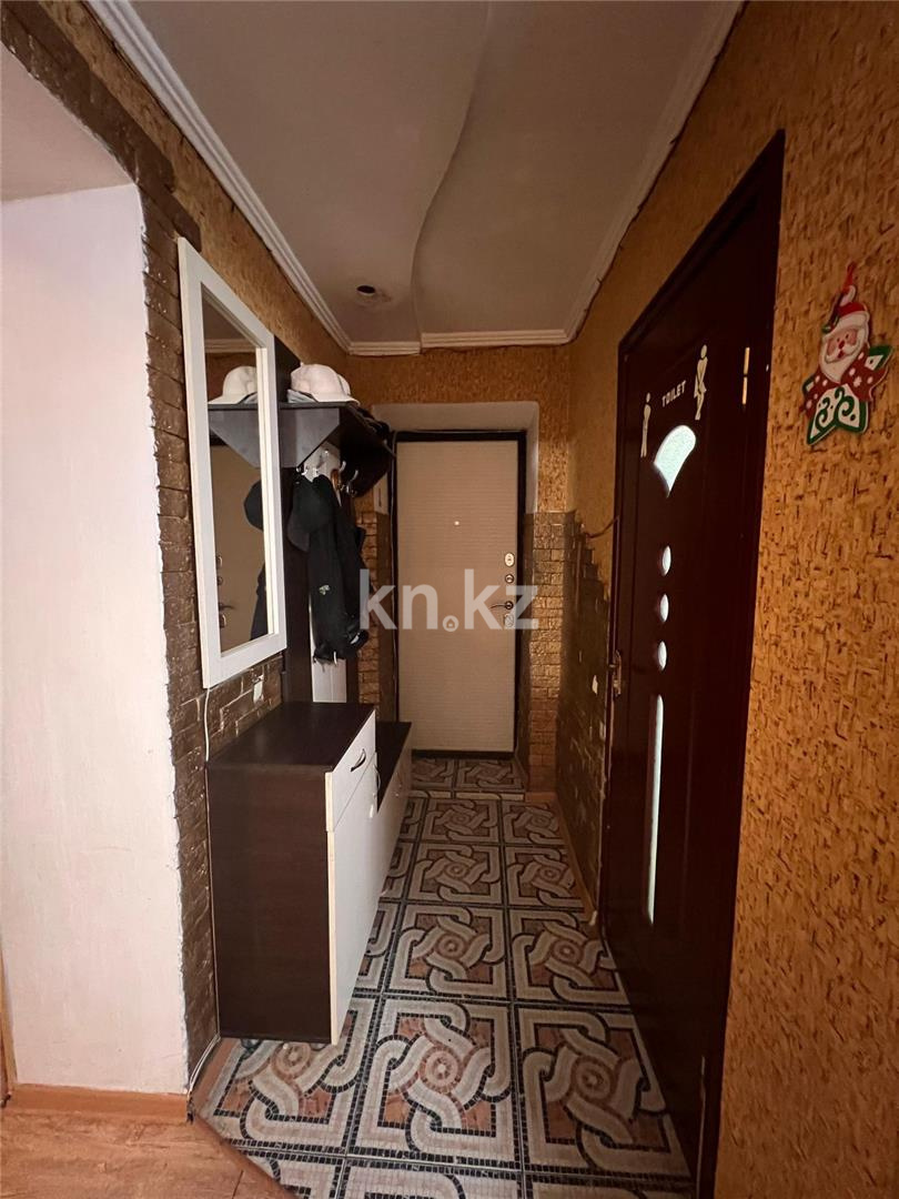 Продажа 3-комнатной квартиры, 68 м², 6-й мкр., дом  5 в Караганде - фото 10