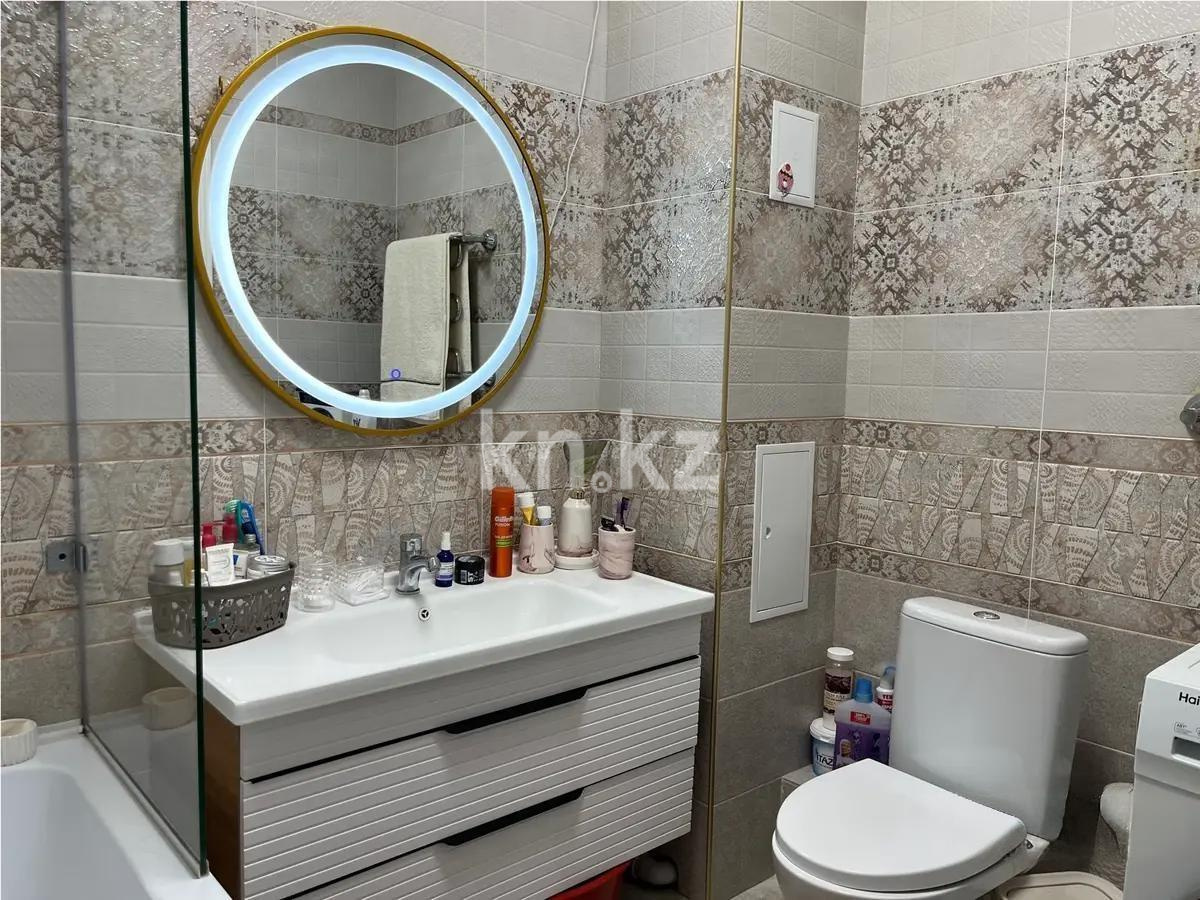 Продажа 2-комнатной квартиры, 63 м², ул. Мухамедханова, дом  19 в Астане - фото 4