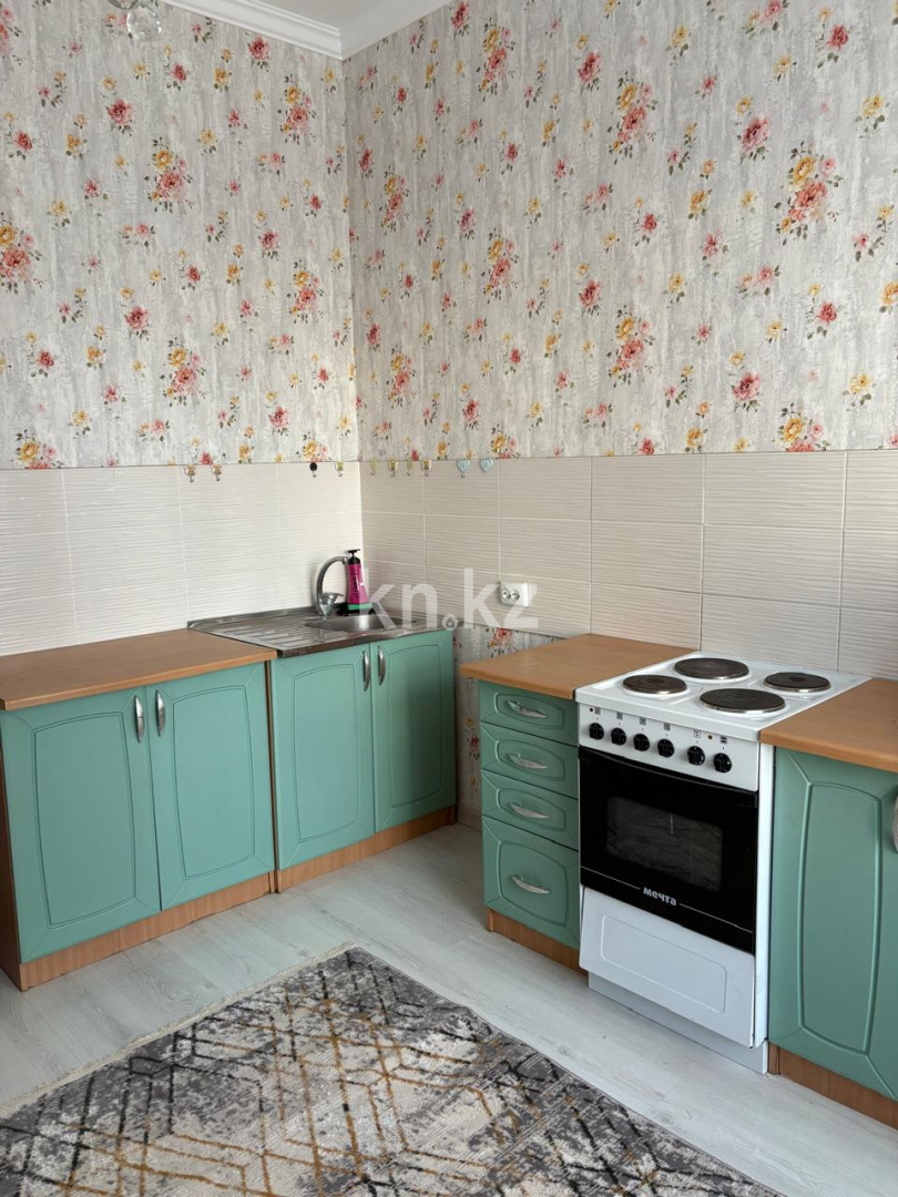 Аренда 1-комнатной квартиры, 40 м² в Астане