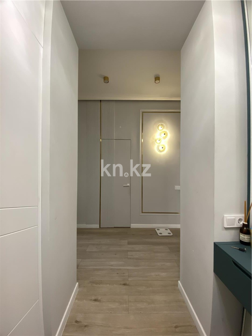 Продажа 2-комнатной квартиры, 72.1 м², ул. Токпанова в Астане - фото 17