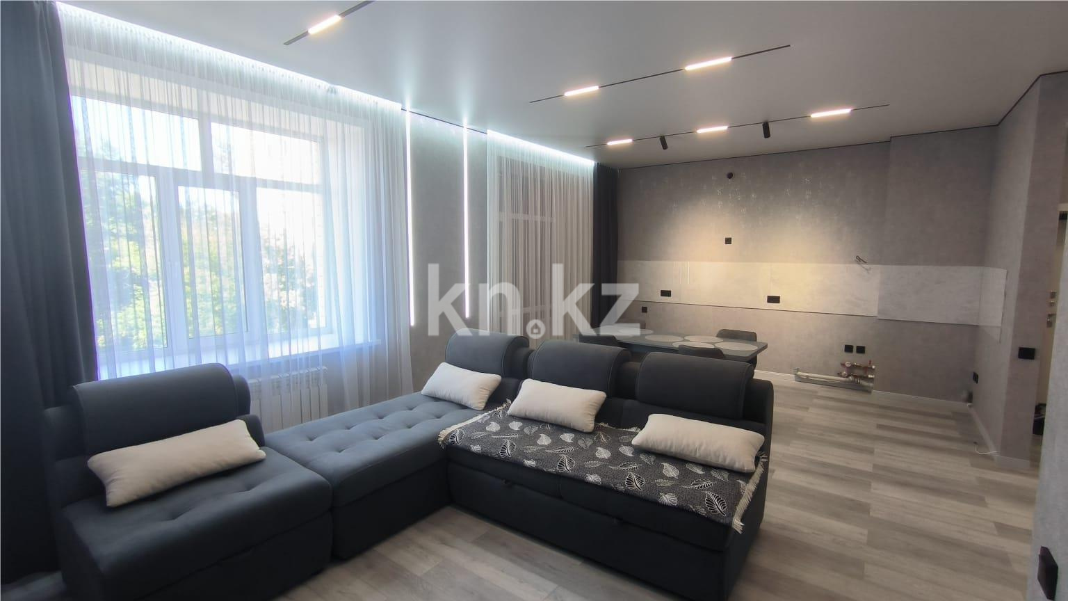 Продажа 2-комнатной квартиры, 72 м², ул. Университетская в Караганде - фото 2