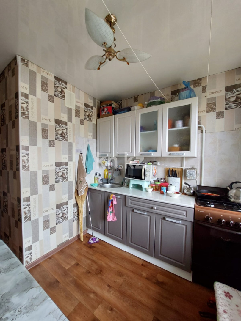 Продажа 1-комнатной квартиры, 31.5 м², ул. Ларина, дом  1 в Уральске - фото 14