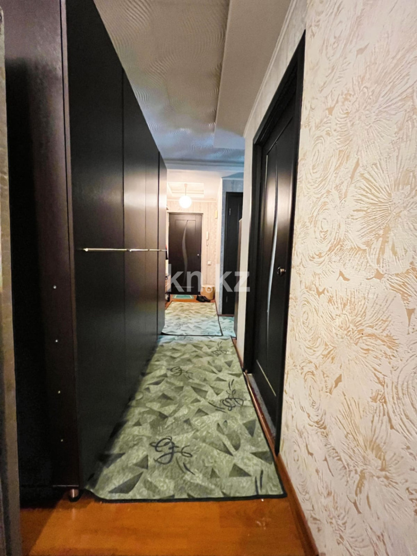 Продажа 3-комнатной квартиры, 64 м², ул. Михаэлиса, дом  7 в Усть-Каменогорске - фото 9