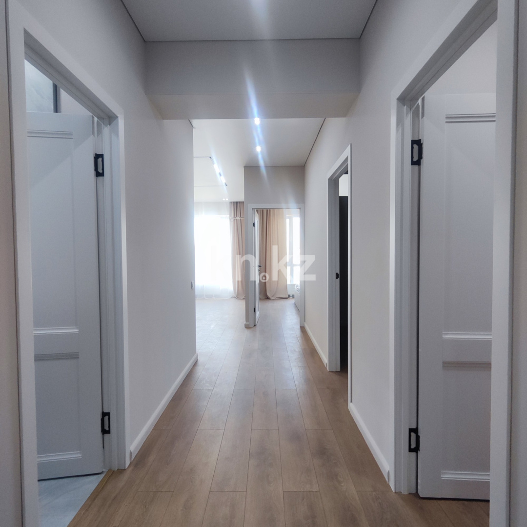 Продажа 3-комнатной квартиры, 57 м², ул. Навои, дом  200 в Алматы - фото 4