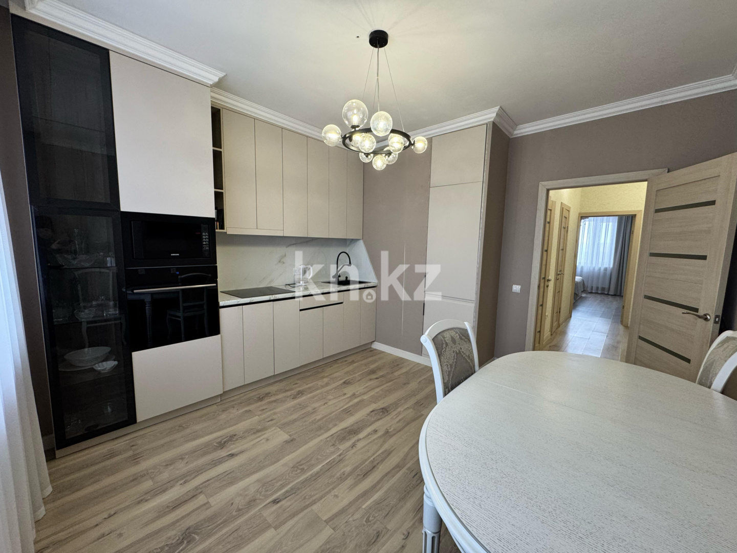 Продажа 3-комнатной квартиры, 89 м², пр. Шахтеров, дом  52 в Караганде - фото 13