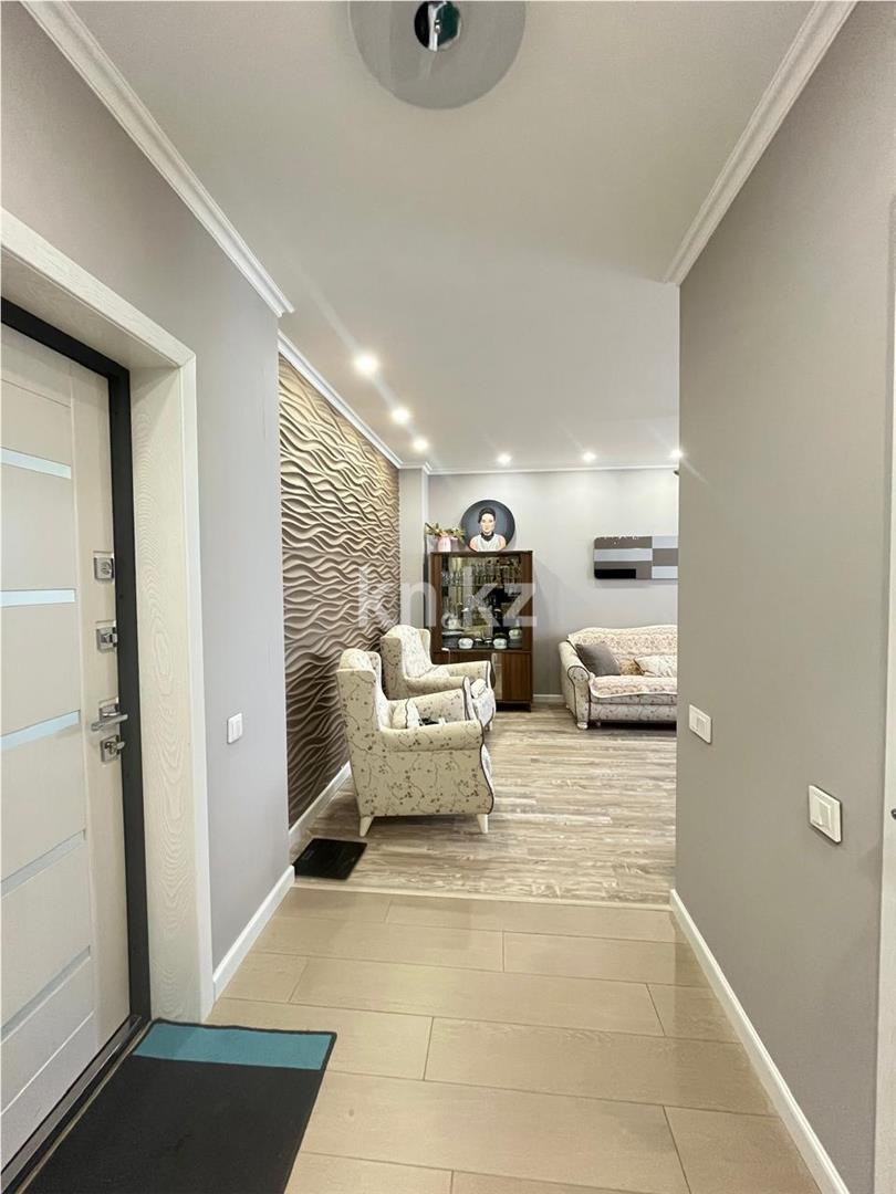 Продажа 2-комнатной квартиры, 69 м², пр. Шахтеров, дом  60 в Караганде - фото 13