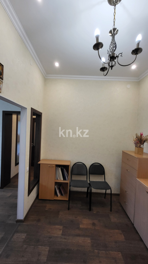 Продажа 1-комнатной квартиры, 41.3 м², ул. Абая, дом  7 в Караганде - фото 25