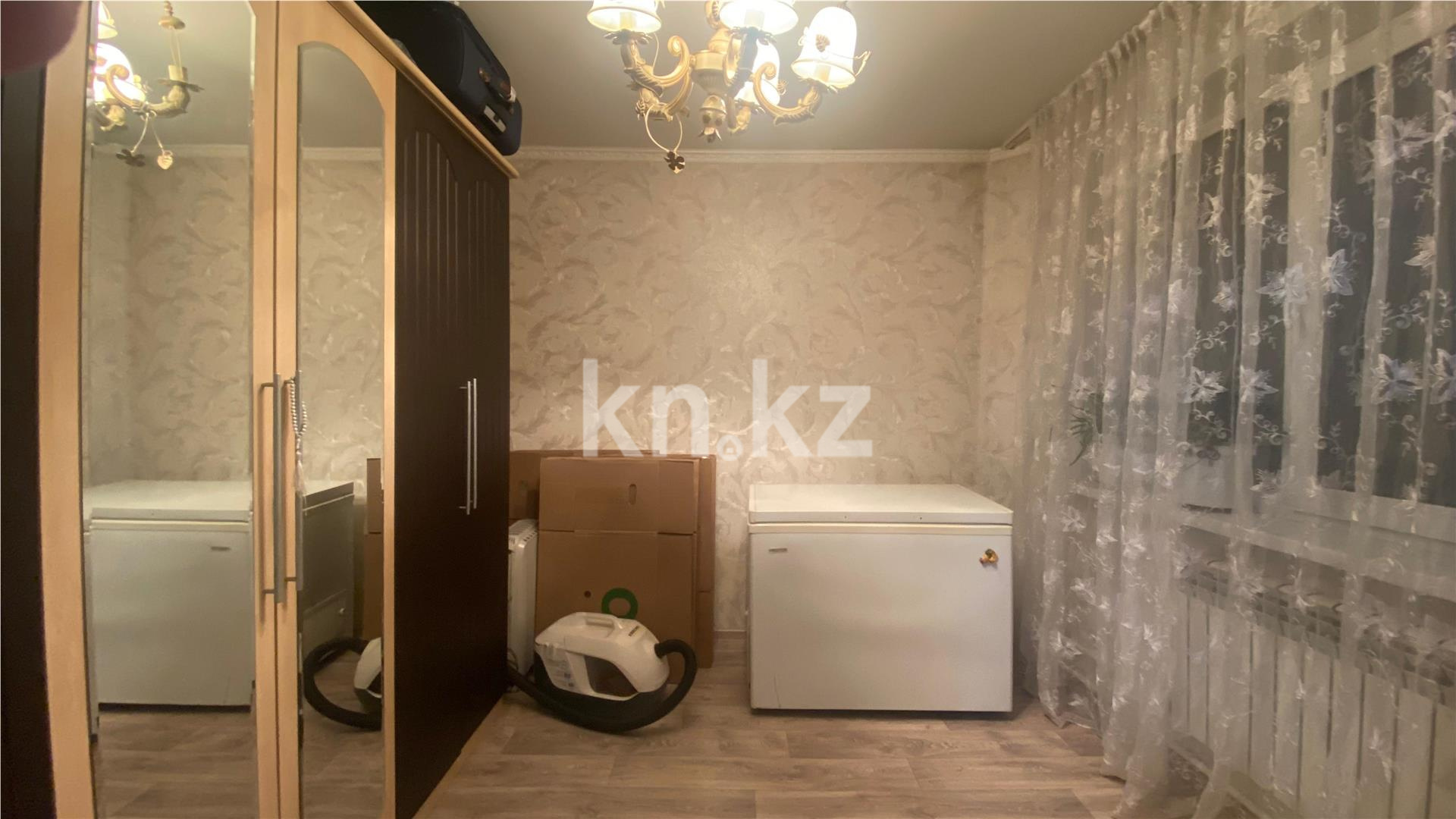 Продажа 4-комнатной квартиры, 61 м², ул. Муканова в Караганде - фото 7