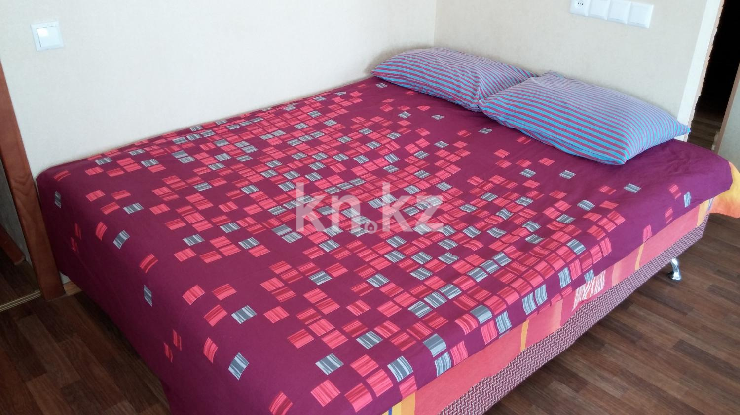 Аренда 1-комнатной квартиры посуточно, 35 м², пр. Бухар-жырау, дом  72 в Караганде