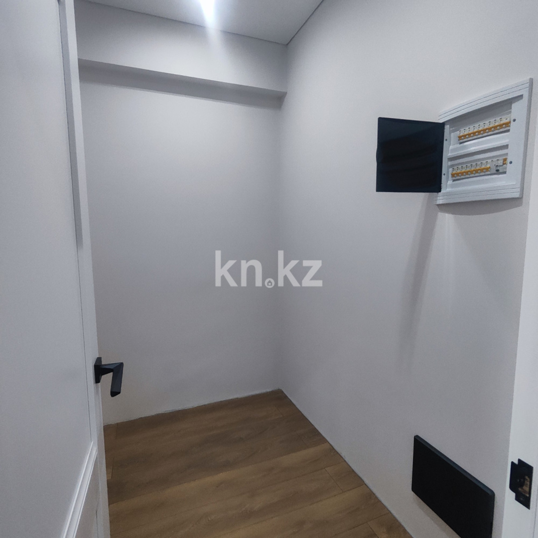 Продажа 3-комнатной квартиры, 57 м², ул. Навои, дом  200 в Алматы - фото 9