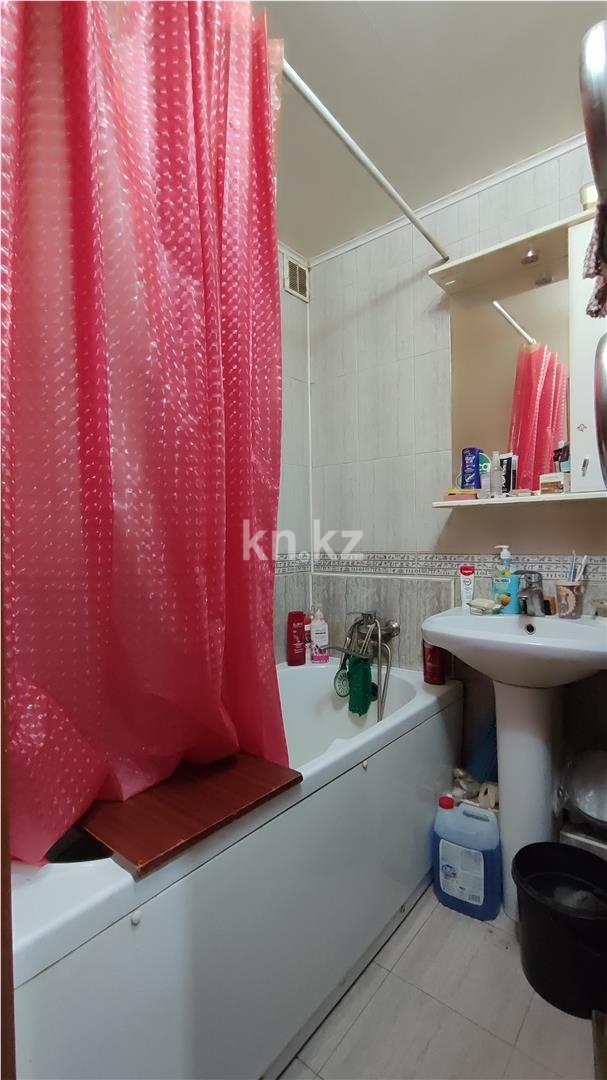 Продажа 2-комнатной квартиры, 43 м², мкр-н 23 в Караганде - фото 7