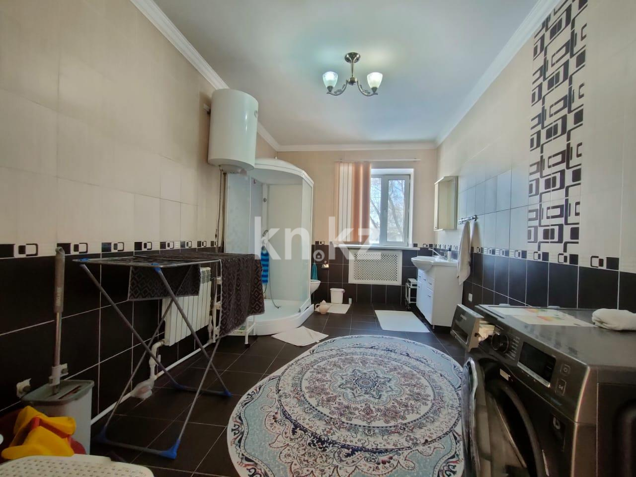 Продажа 10-комнатного дома, 650 м², ул. Джалиля в Караганде - фото 16