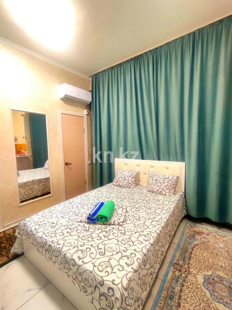 Аренда 1-комнатной квартиры посуточно, 25 м², мкр-н Аксай-1а, дом  28 А - Толеби Момышулы в Алматы