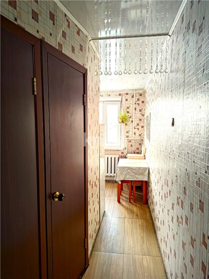 Продажа 1-комнатной квартиры, 31 м², 23 мкр., дом  39а в Караганде - фото 6