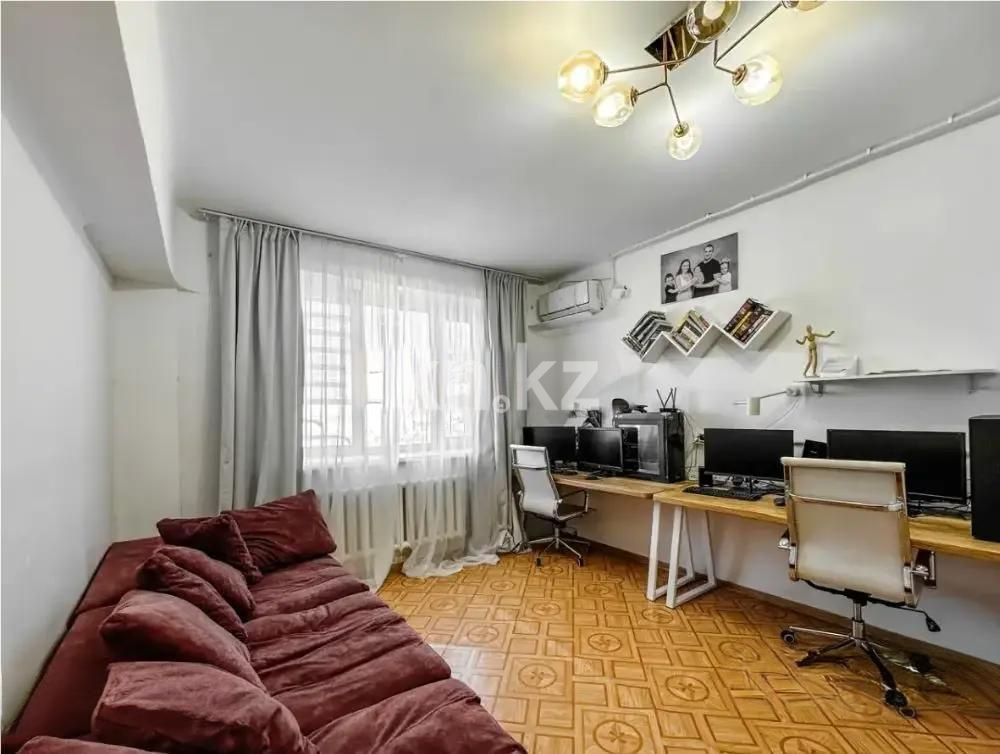 Продажа 4-комнатной квартиры, 90 м², ул. Шашкина, дом  36 в Алматы