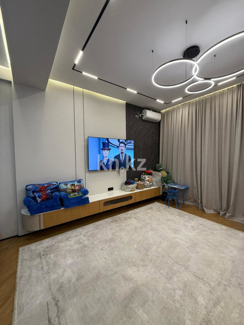 Продажа 2-комнатной квартиры, 81.1 м² в Алматы - фото 2