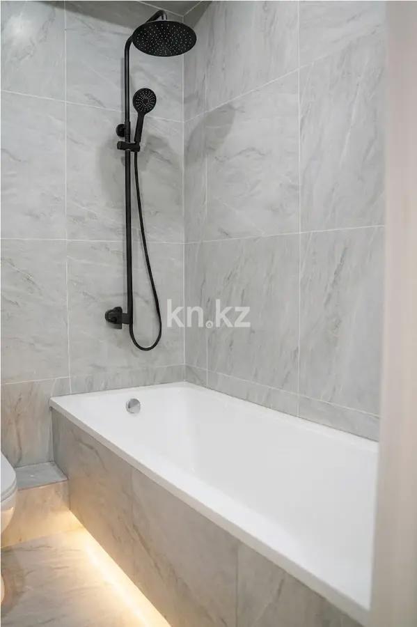 Продажа 3-комнатной квартиры, 52.3 м² в Алматы - фото 3