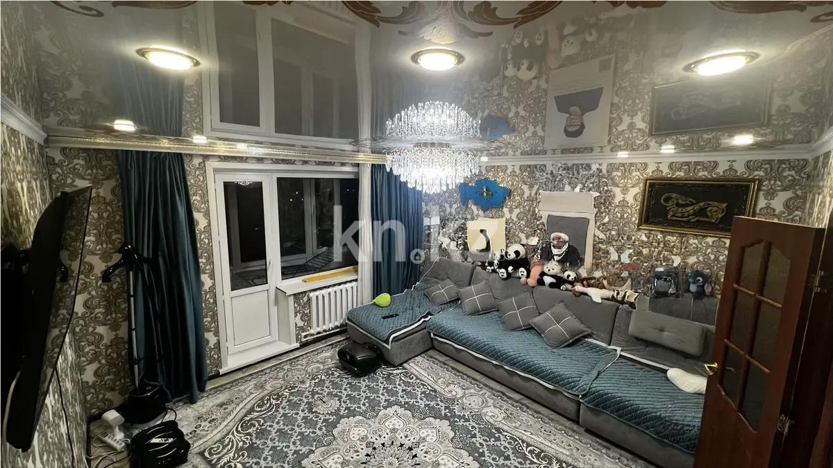 Продажа 4-комнатной квартиры, 76 м² в Караганде