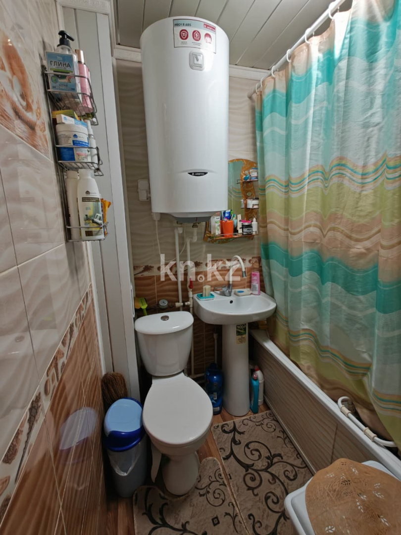 Продажа 1-комнатной квартиры, 30 м², пр. Абая, дом  72 в Шахтинске - фото 5