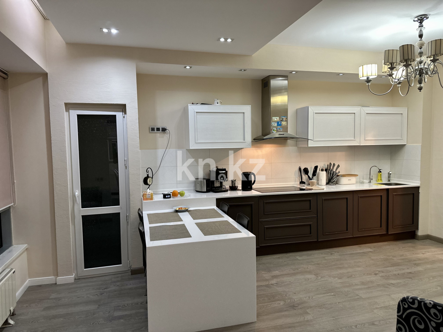 Продажа 4-комнатной квартиры, 159 м², бул. Бухар Жырау, дом  27/5в - ул. Маркова в Алматы - фото 10