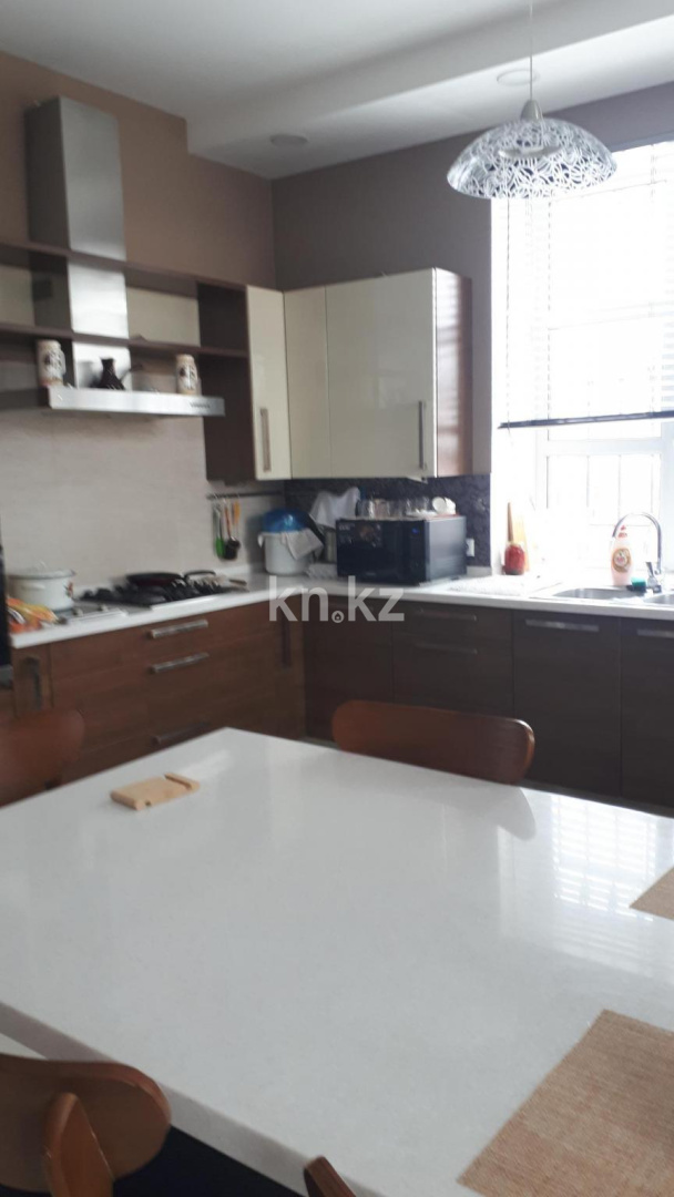 Продажа 6-комнатного дома, 644 м², ул. Сейткулова в Караганде - фото 2