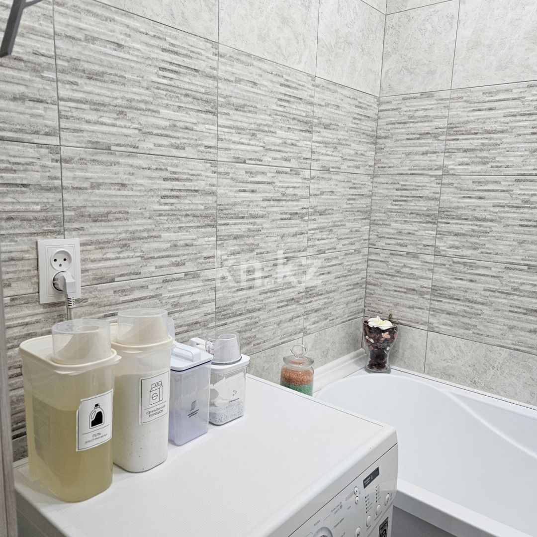 Продажа 2-комнатной квартиры, 52.6 м² в Караганде - фото 2