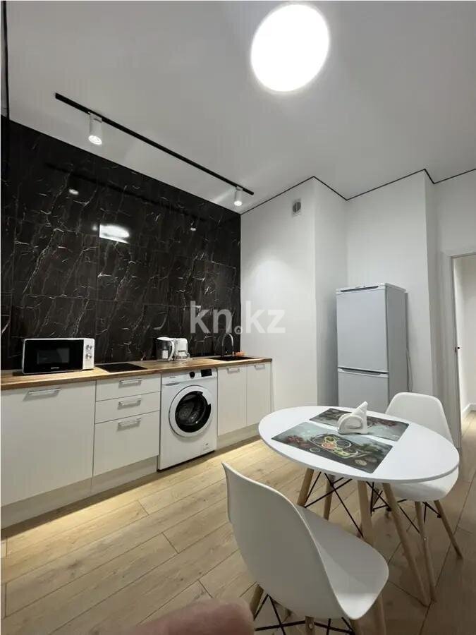 Продажа 1-комнатной квартиры, 42 м² в Астане - фото 2
