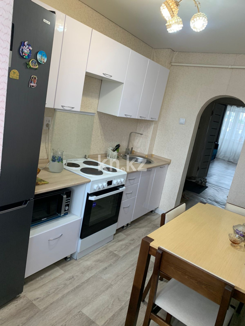 Продажа 3-комнатной квартиры, 60.9 м², мкр-н Восток-3, дом  9 в Караганде - фото 7