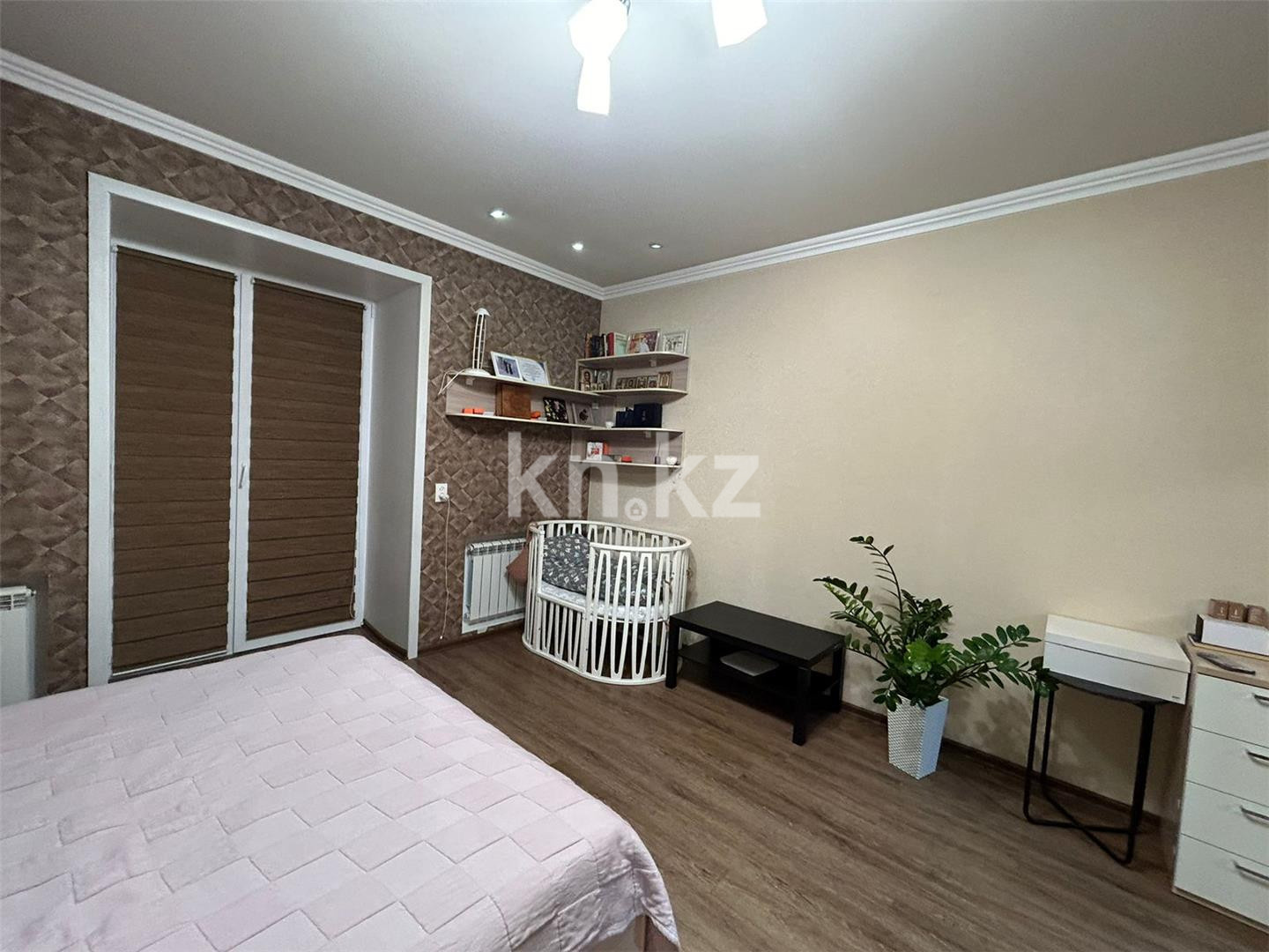 Продажа 3-комнатной квартиры, 78 м², ул. Жамбыла в Караганде - фото 3