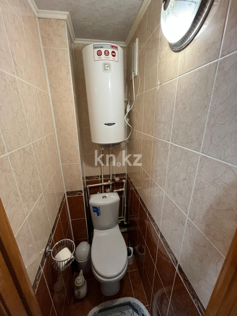 Продажа 3-комнатной квартиры, 62 м², пр. Республики, дом  38 в Караганде - фото 11