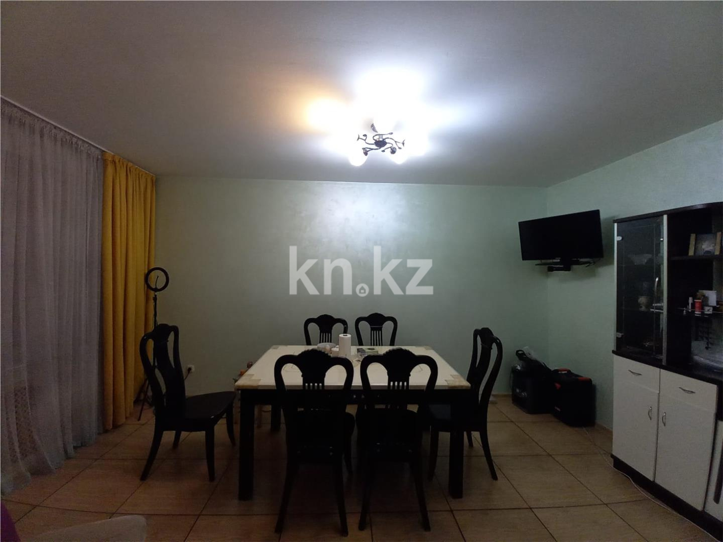 Продажа 4-комнатной квартиры, 92 м², ул. Торайгырова в Астане - фото 8