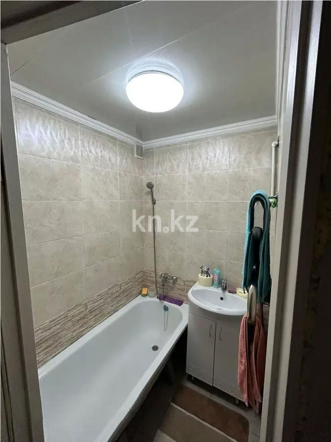 Продажа 2-комнатной квартиры, 44 м², мкр-н 16, дом  49 в Караганде - фото 4