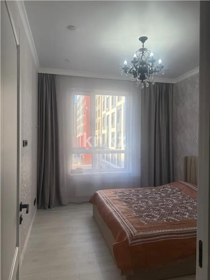 Продажа 4-комнатной квартиры, 120 м², ул. Омарова, дом  27/1 в Астане - фото 2