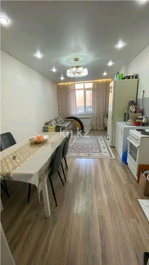 Продажа 3-комнатной квартиры, 68 м², ул. Косшыгулулы, дом  15 в Астане - фото 3