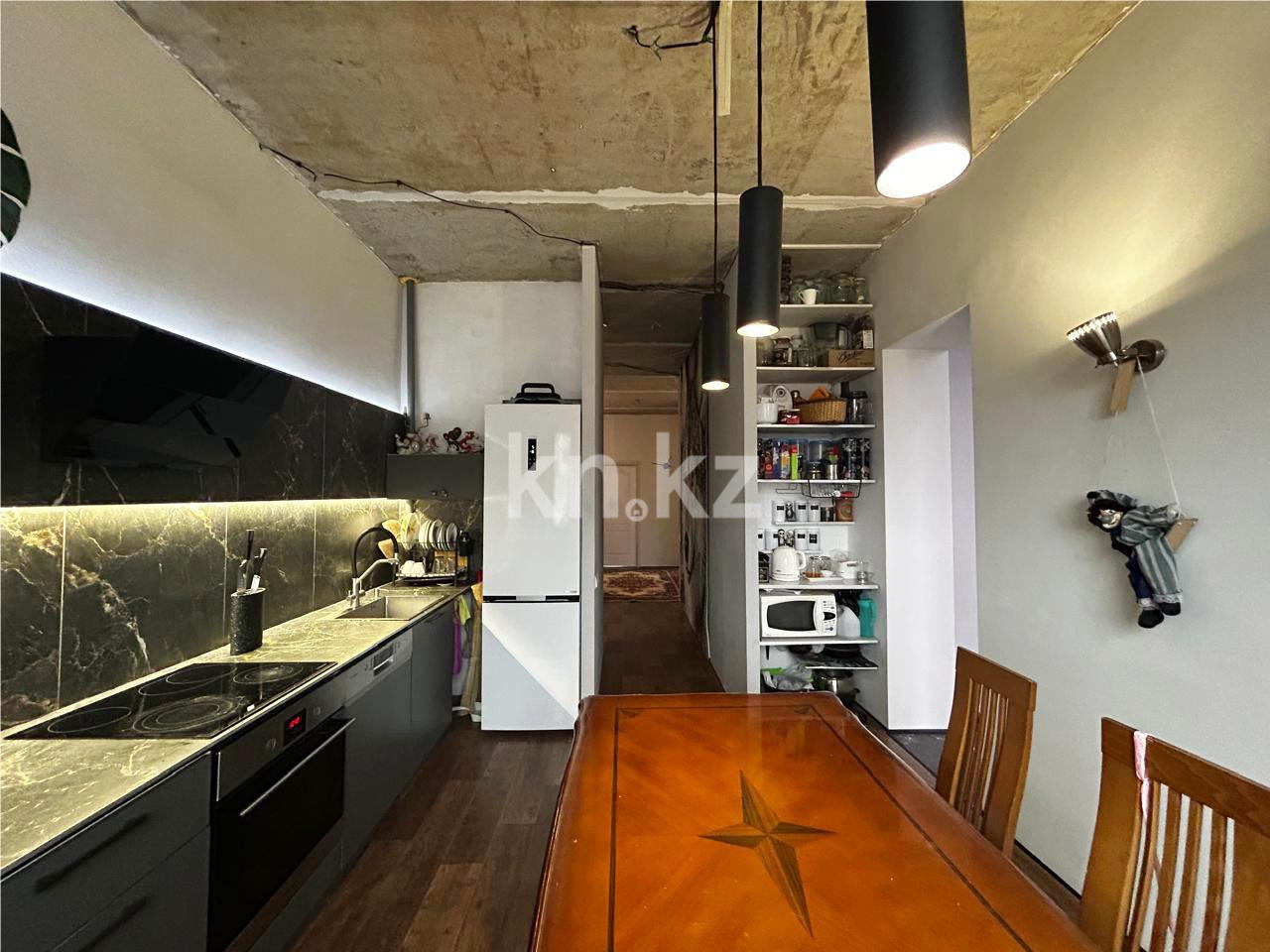 Продажа 3-комнатной квартиры, 95 м², ул. Муканова в Караганде - фото 7