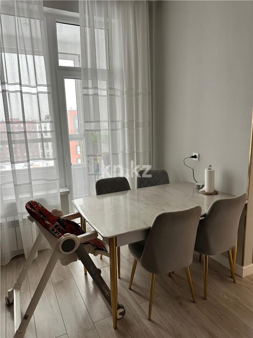 Продажа 4-комнатной квартиры, 110 м², ул. Казыбек би в Астане - фото 10