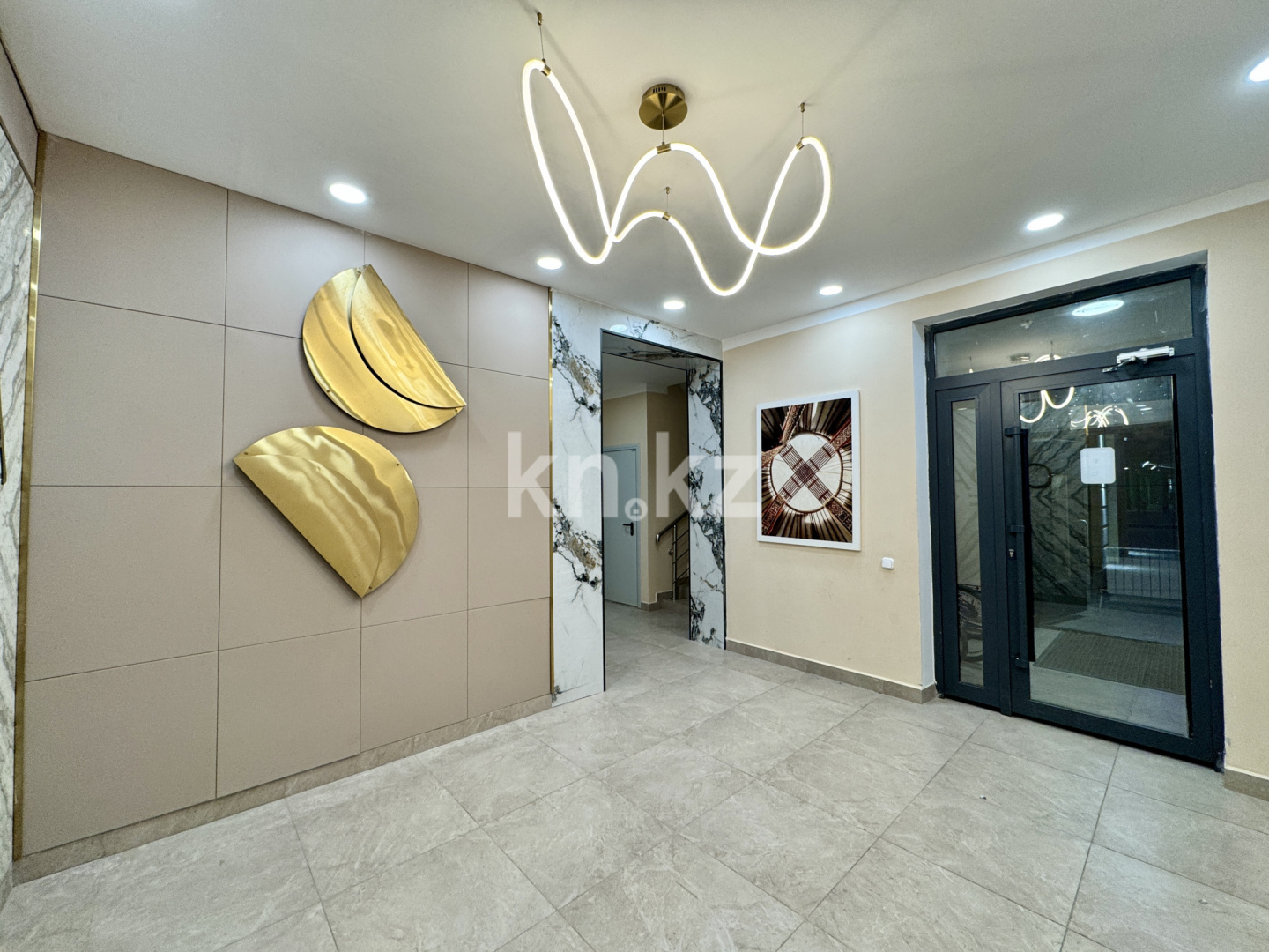 Продажа 2-комнатной квартиры, 63 м², 067 учетный квартал, дом  502 в Караганде - фото 4