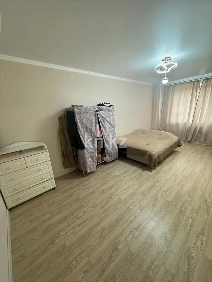 Продажа 2-комнатной квартиры, 69 м², пр. Республики, дом  1/4 в Караганде - фото 2