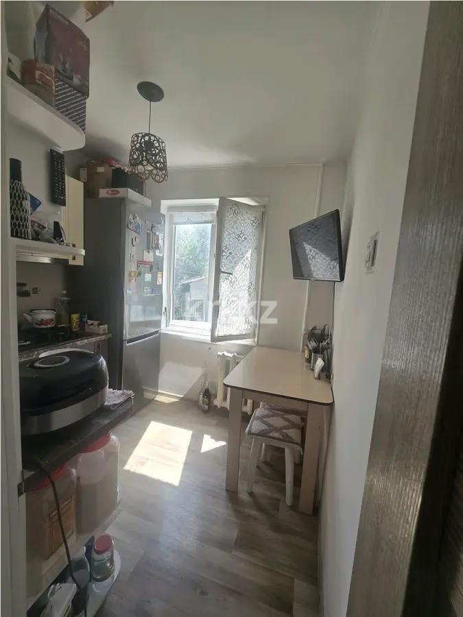 Продажа 2-комнатной квартиры, 45 м², мкр-н 4, дом  27 в Алматы - фото 3