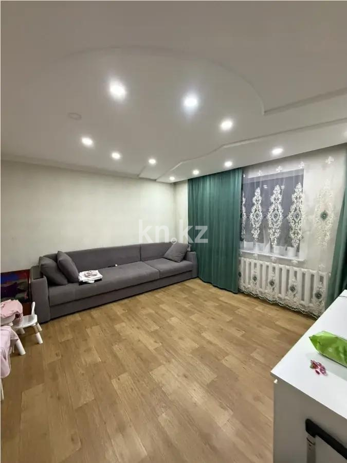 Продажа 4-комнатной квартиры, 82 м² в Караганде