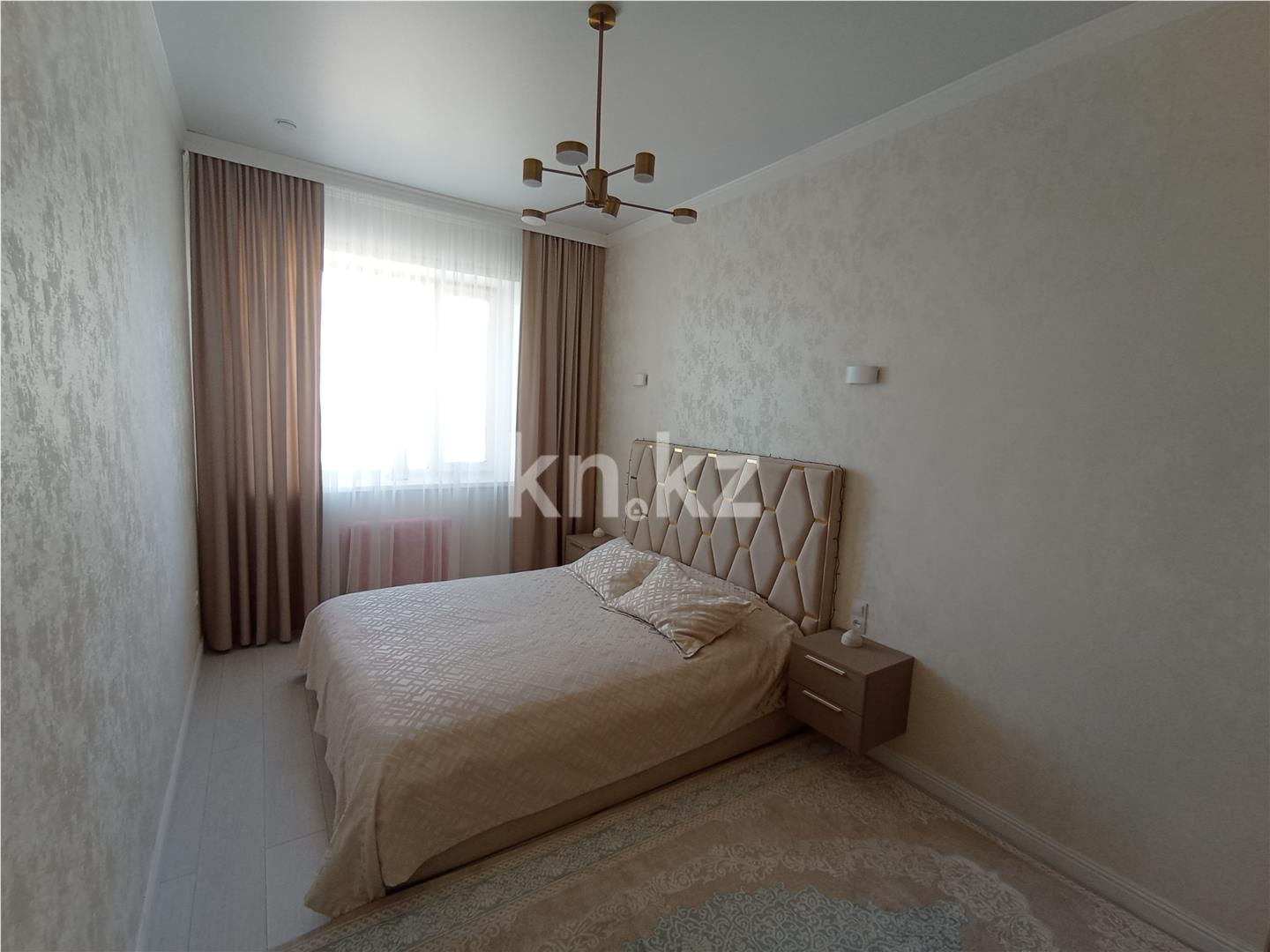 Продажа 3-комнатной квартиры, 84 м², ул. Муканова в Караганде - фото 3