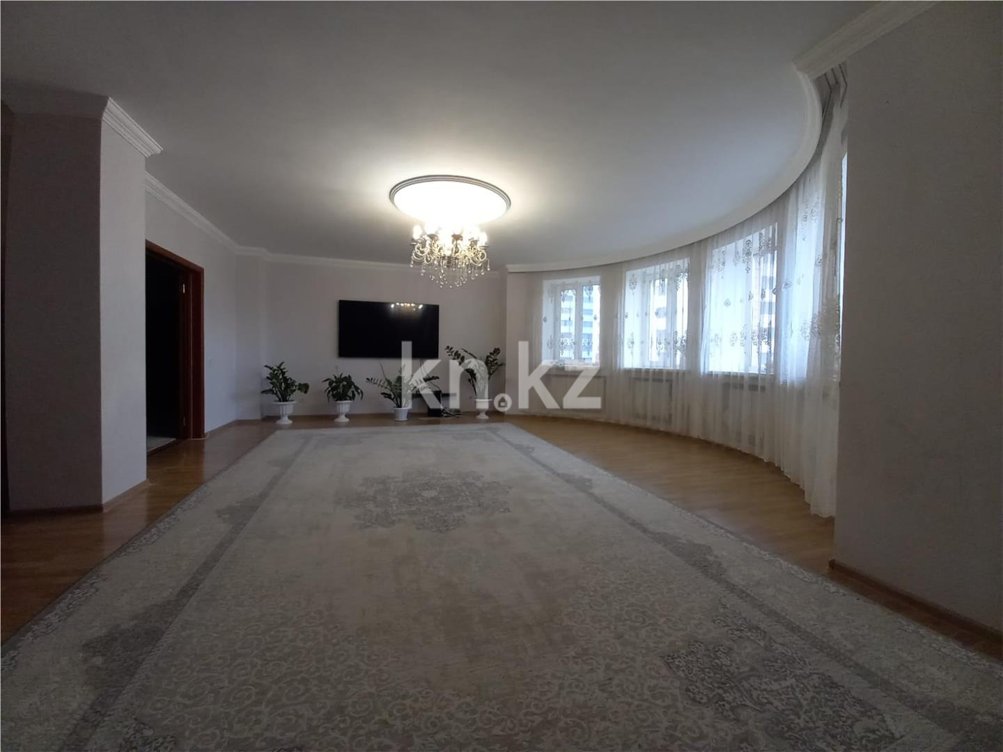 Продажа 3-комнатной квартиры, 149 м², ул. Иманбаевой в Астане - фото 3