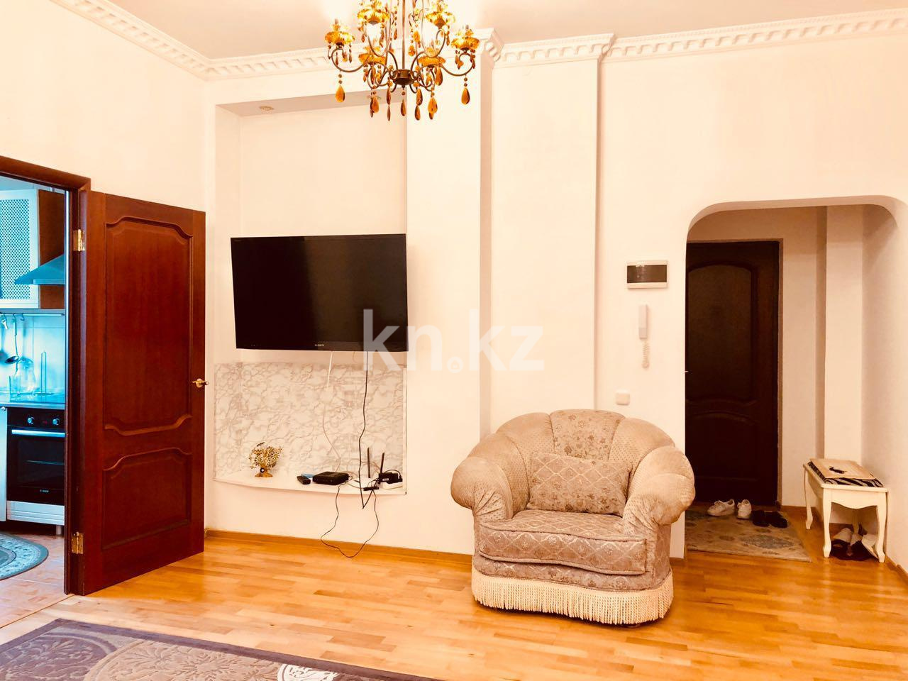 Аренда 3-комнатной квартиры посуточно, 150 м², пр. Богенбай батыра, дом  54 в Астане