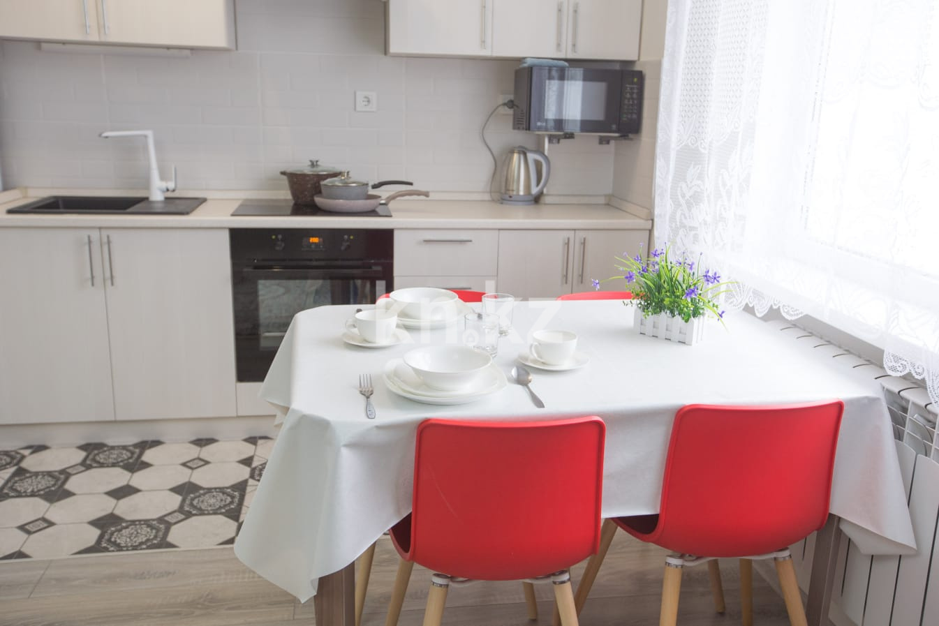 Аренда 2-комнатной квартиры посуточно, 60 м² в Алматы - фото 8