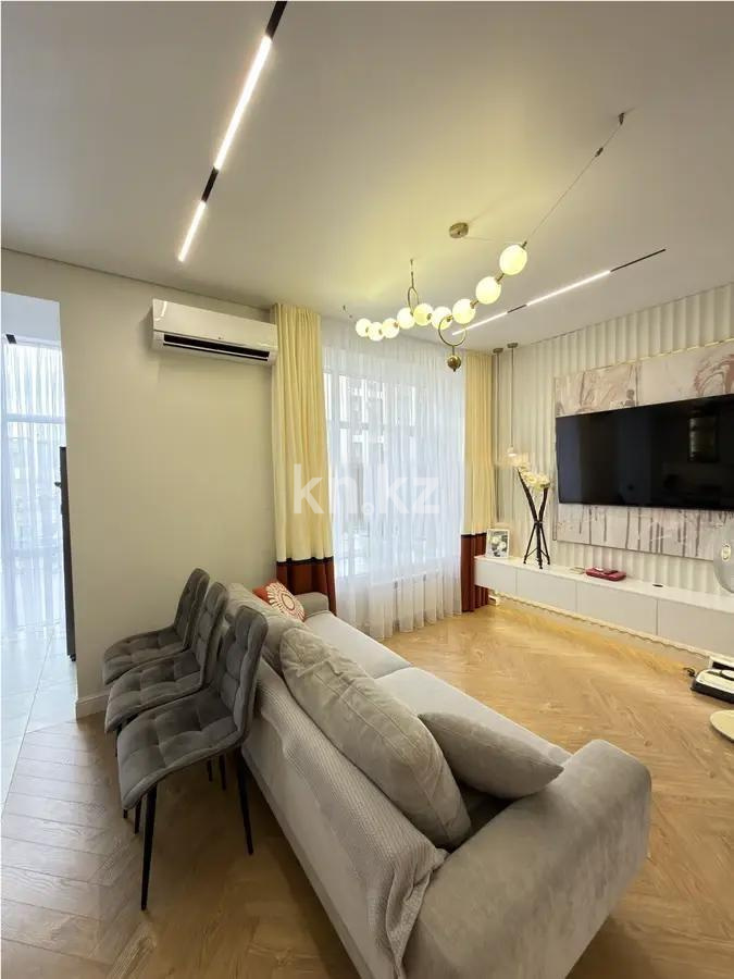 Продажа 3-комнатной квартиры, 93 м² в Караганде